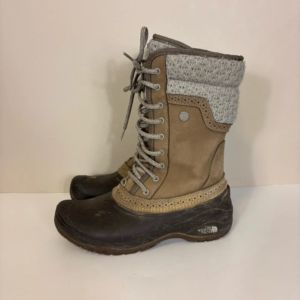 The North Face Women's Tan and‎ Gray Lace Up Winter Boots 8